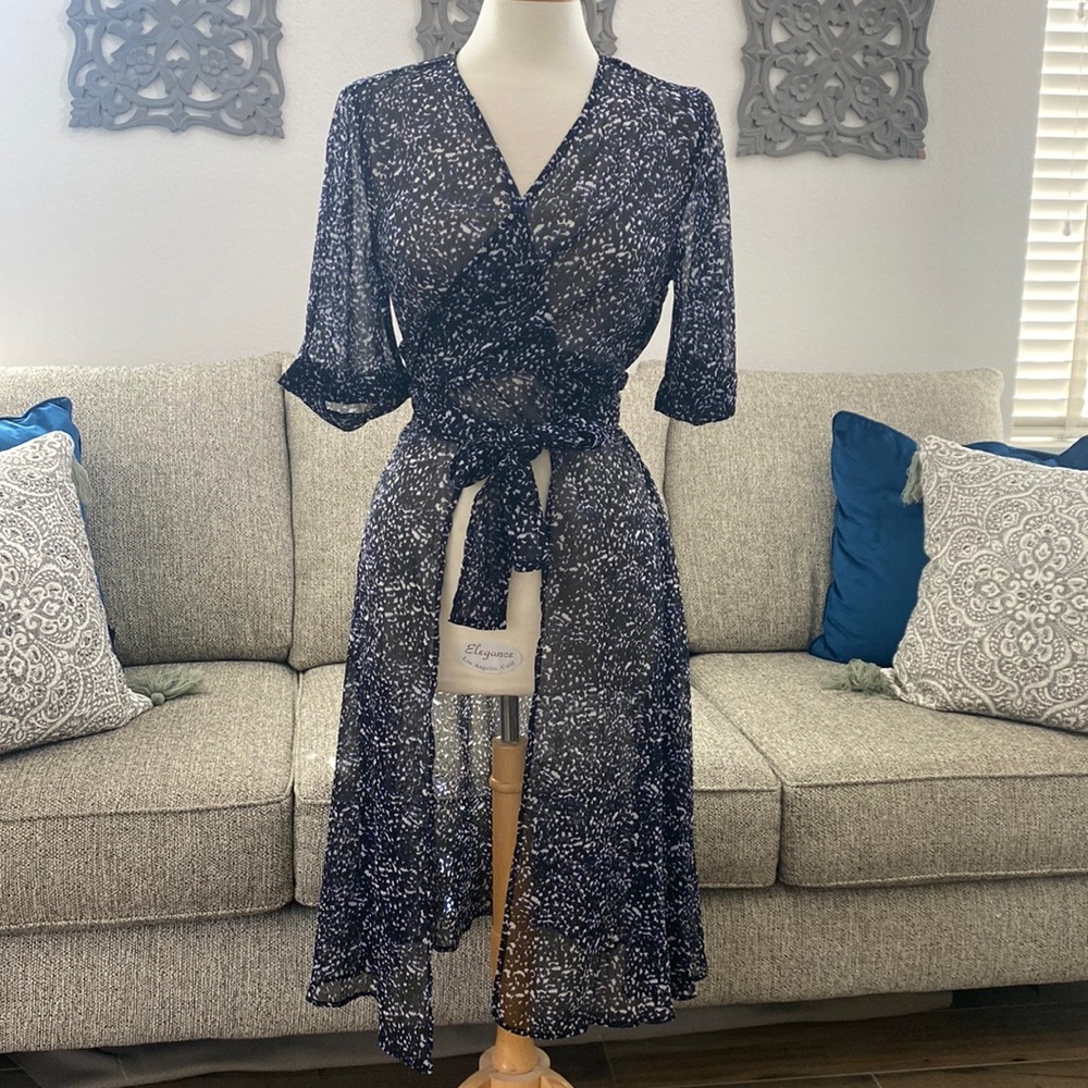 NWT NEW Express wrap long blouse size small/medium